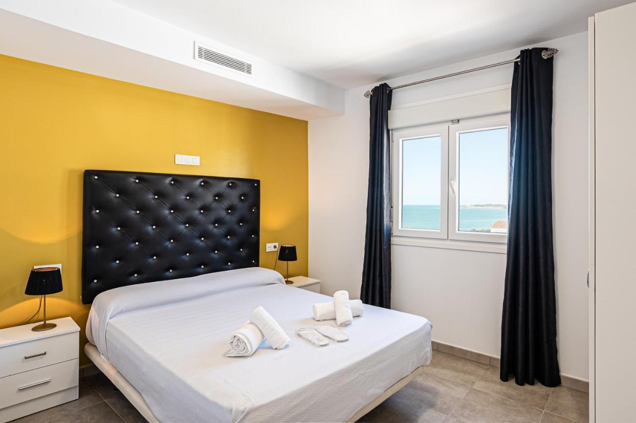קוניל דה לה פרונטרה Apartamentos Turisticos La Boutique Del Mar מראה חיצוני תמונה